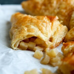 6 Apple Strudels