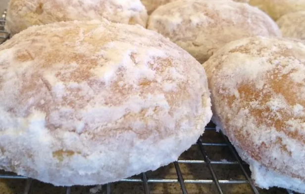 12 Vanilla Cream